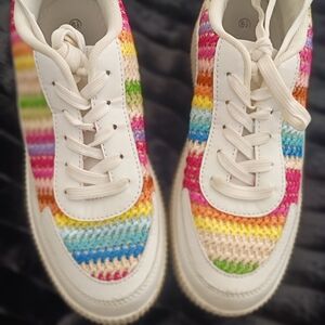 Willow Woven Rainbow Platform Sneakers 6.5